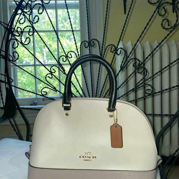 Rare Coach Bag - Discontinued Style - Picture 8 of 10